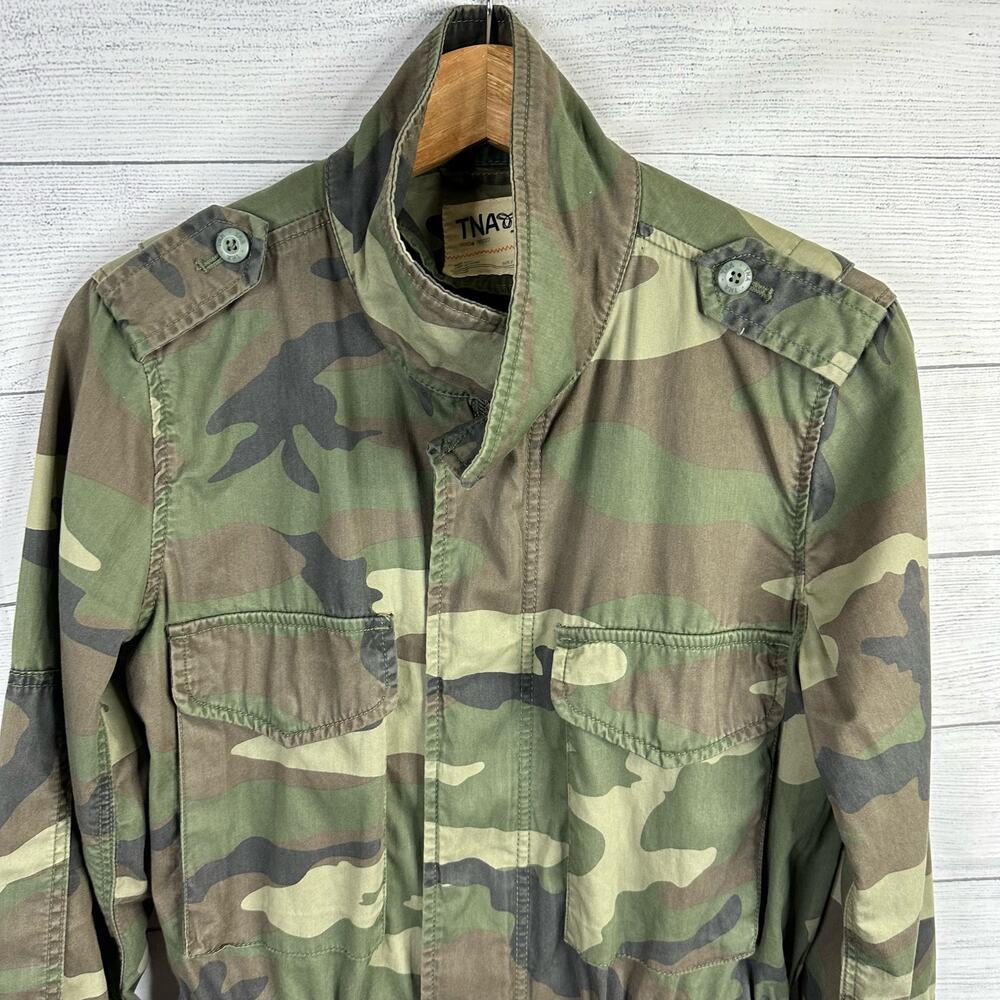 TNA Aritzia Womens size Small Camo Utility Jacket Green Adjustable Waist - Picture 3 of 14